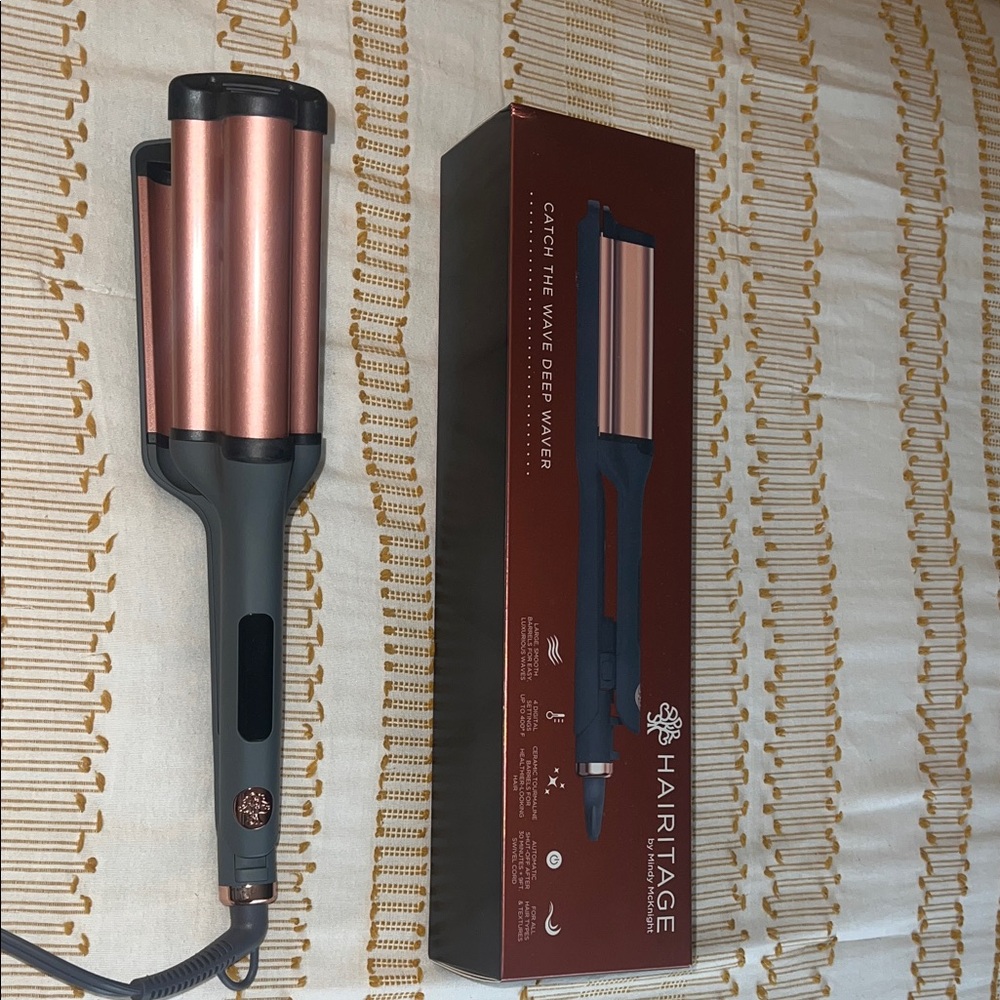 Hairitage Deep Waver Hair Tool in gray and Copper